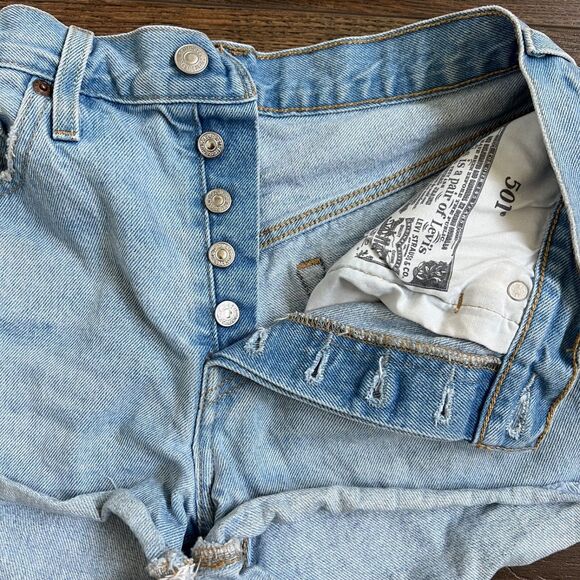 LEVI'S 501 Original Cut-Off Shorts Light Wash Size 27 Button Fly High Rise - Picture 9 of 14